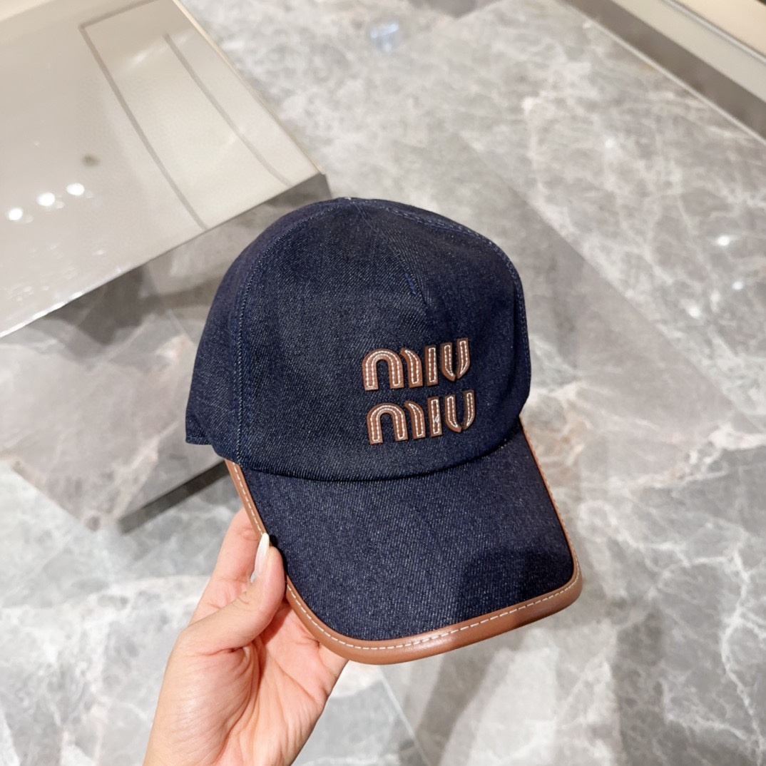 Miu Miu Caps